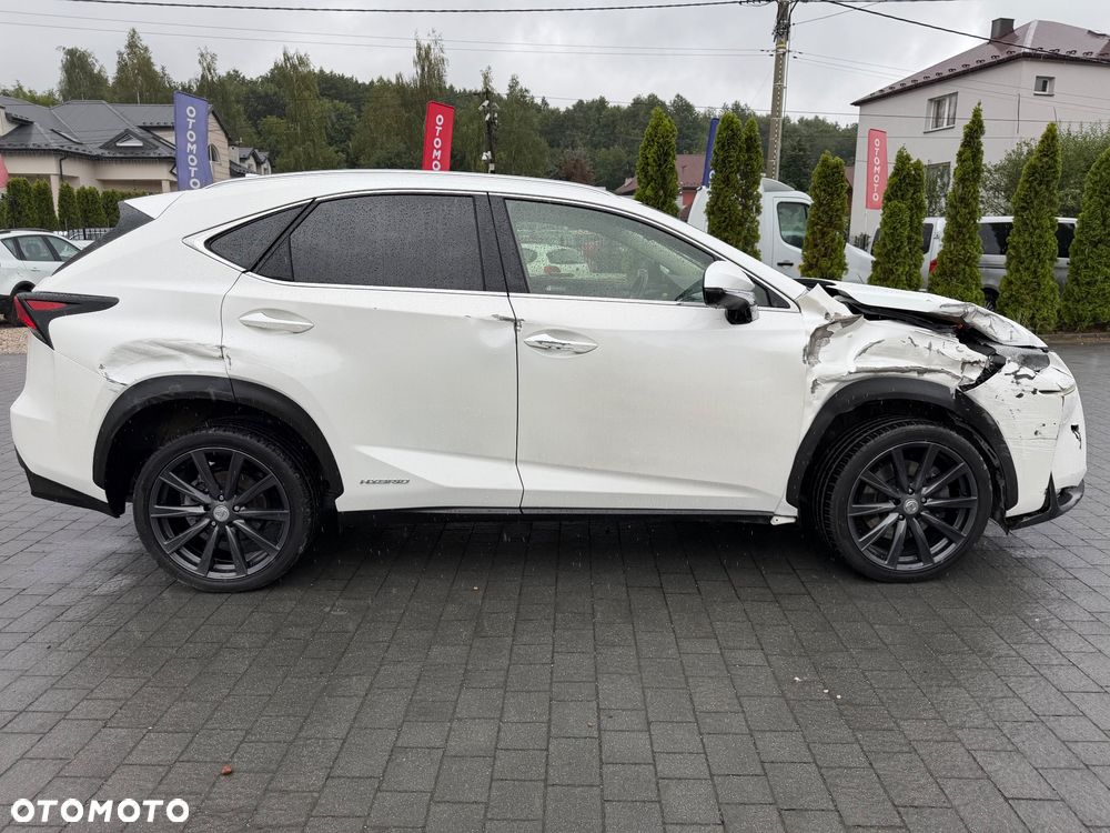 Lexus NX 300h Business Edition - 7