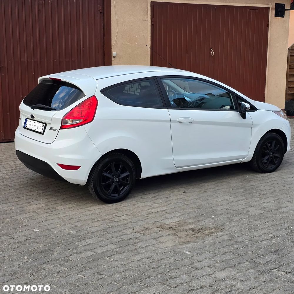 Ford FIESTA - 2