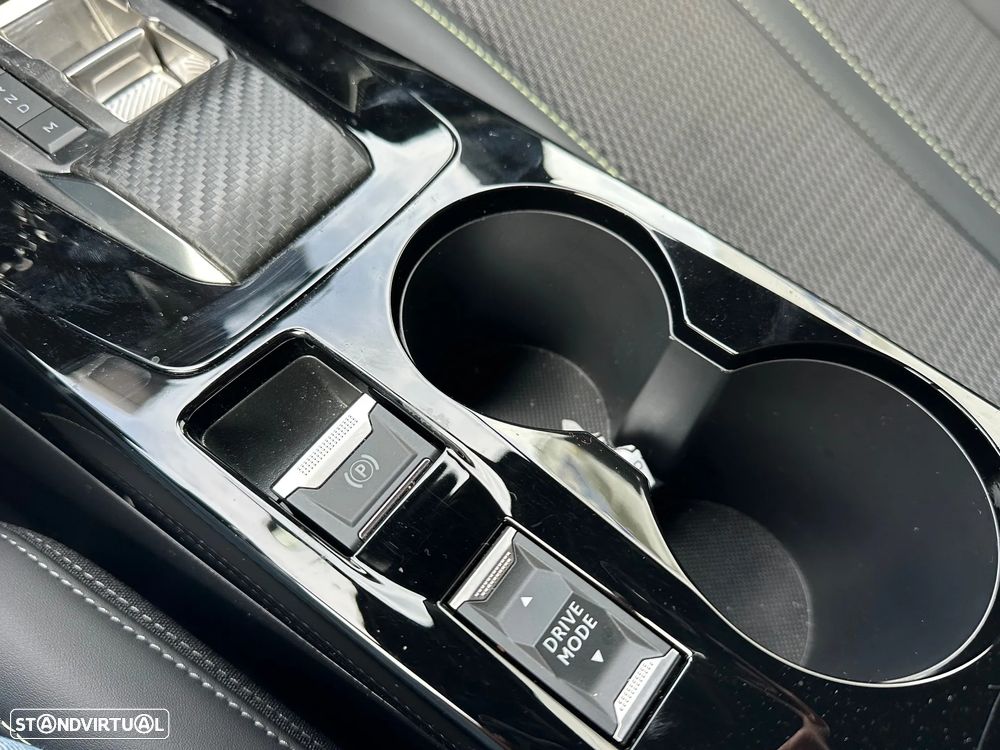 Peugeot 2008 1.2 PureTech GT Line EAT8 - 10