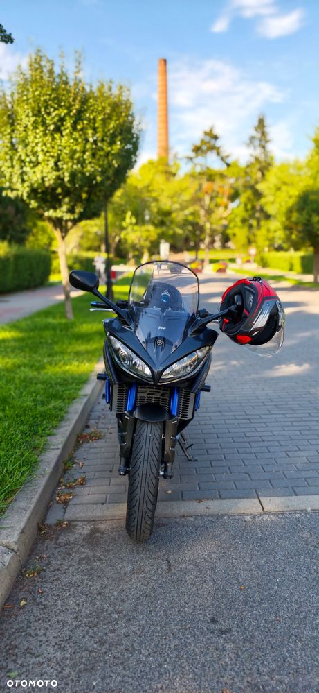 Yamaha FZ8 - 2