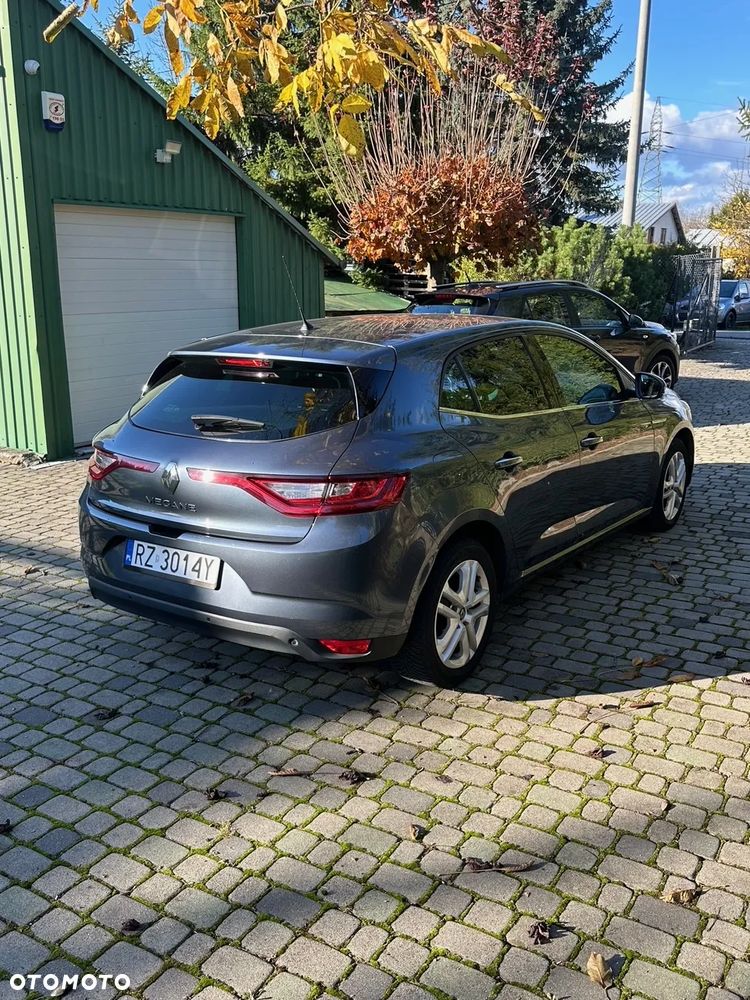 Renault Megane 1.3 TCe FAP Limited EDC - 33