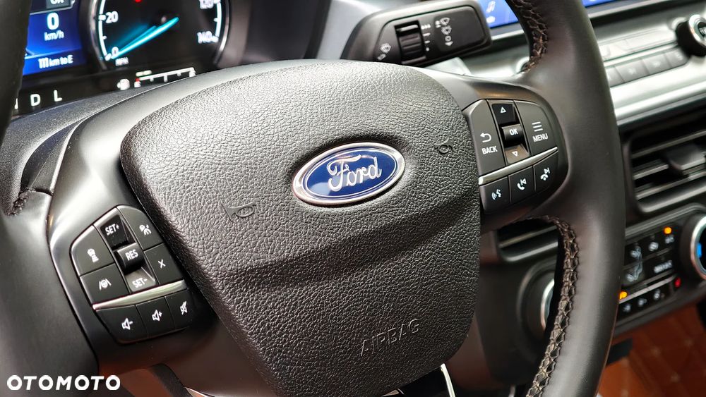Ford Maverick - 30