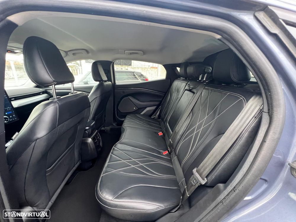 Ford Mustang Mach-E 75.7 kWh Base - 20