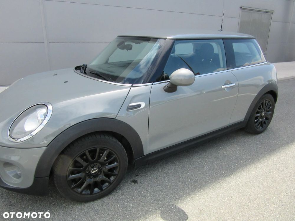 MINI ONE Metropolitan - 1