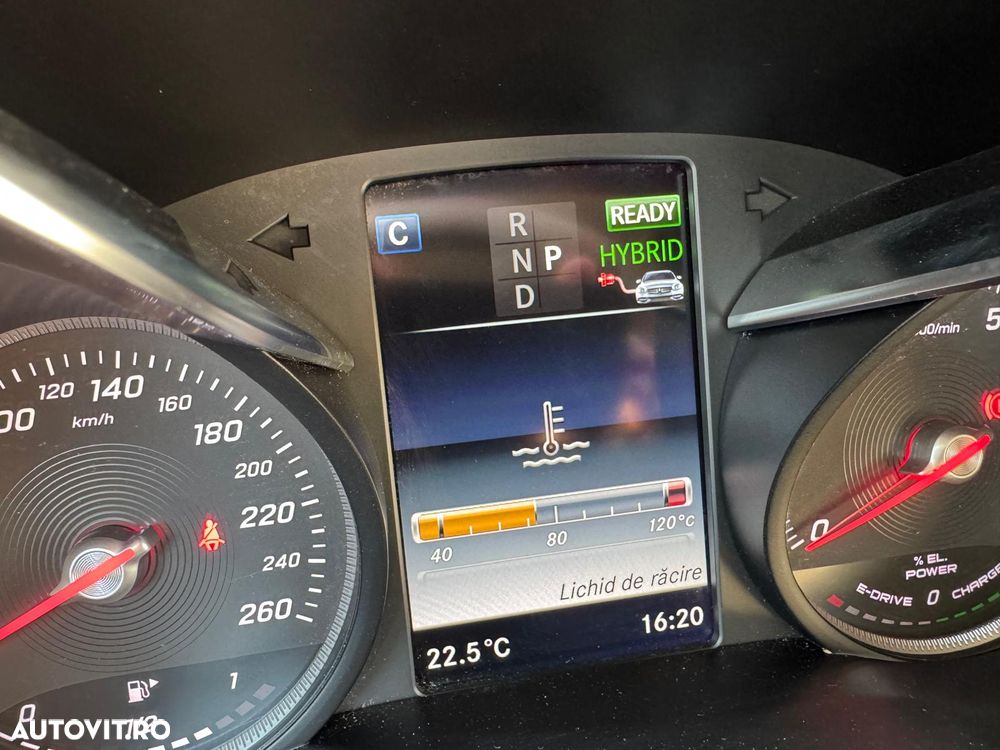 Mercedes-Benz GLC - 24