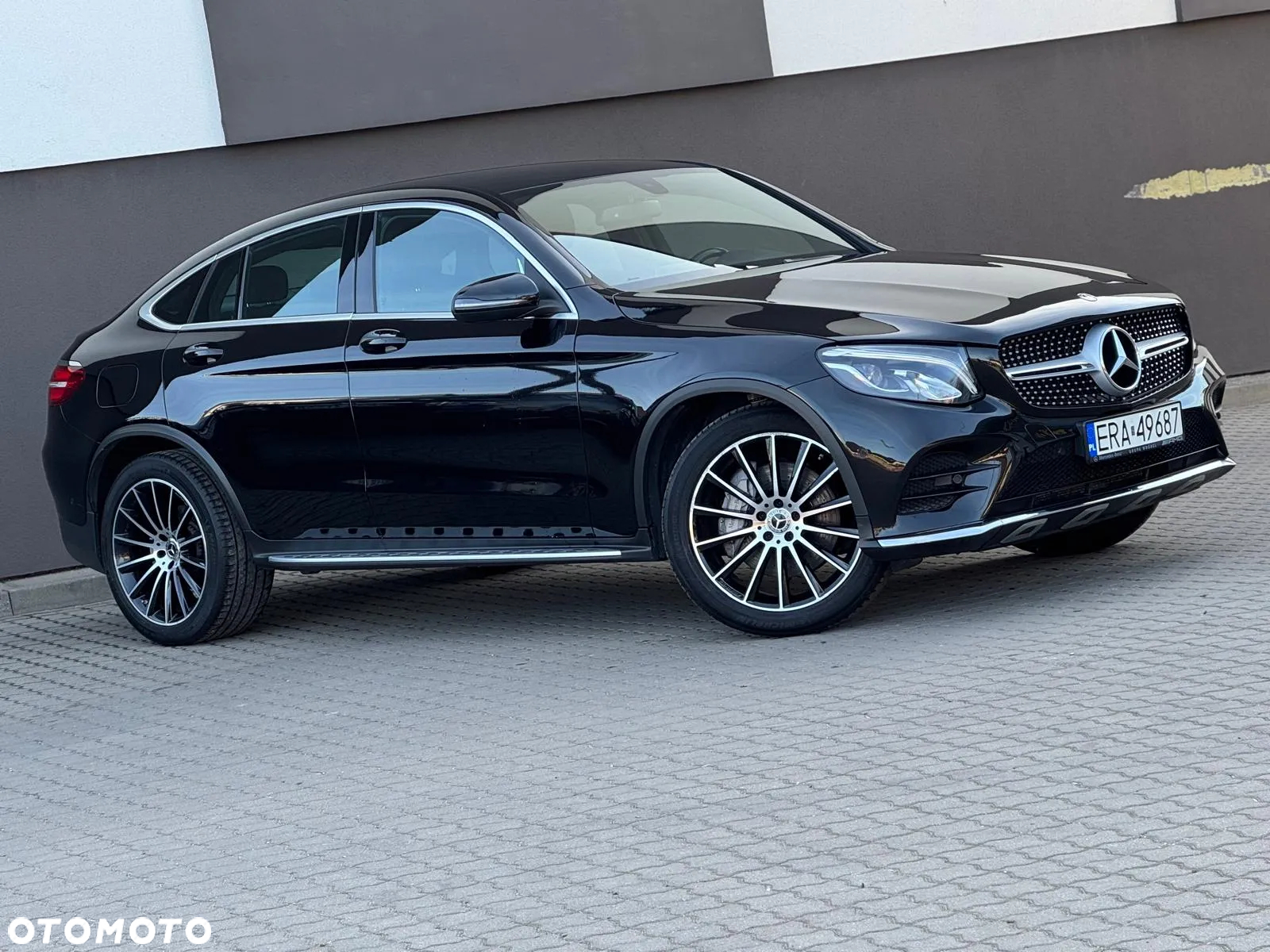 Mercedes-Benz GLC 250 Coupe 4Matic 9G-TRONIC AMG Line - 11