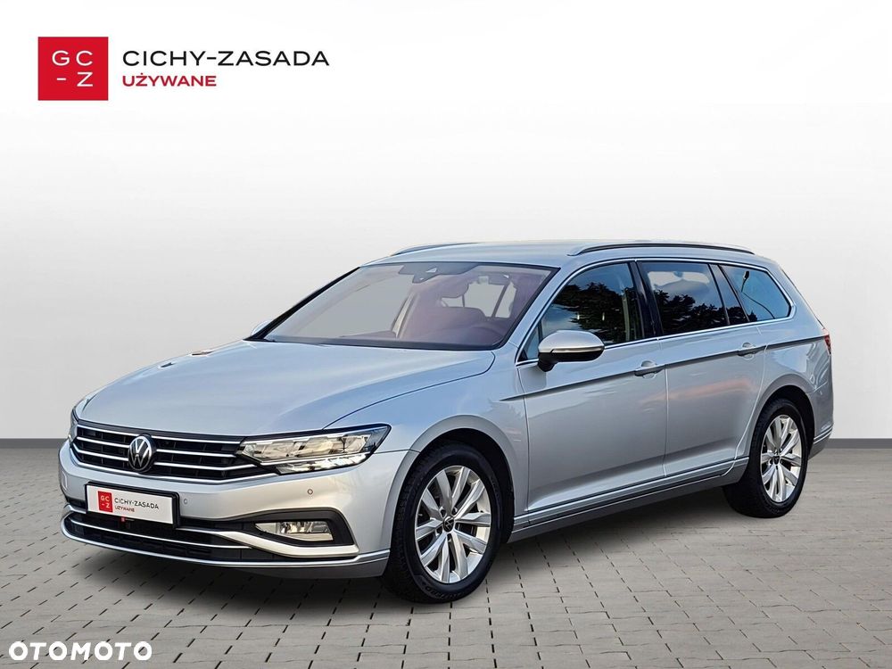 Volkswagen Passat - 1