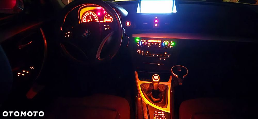 BMW Seria 1 118d DPF Edition Lifestyle - 24