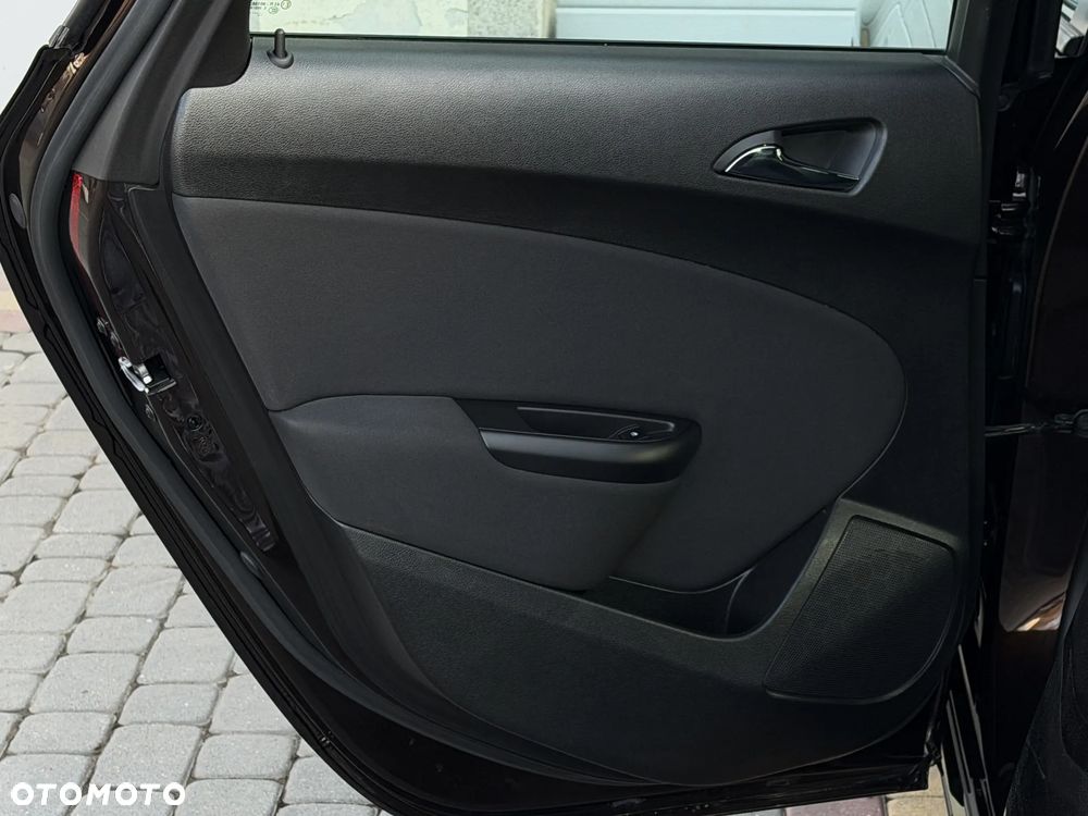 Opel Astra 1.6 Cosmo - 34