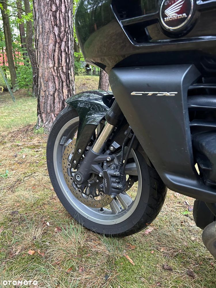 Honda CTX - 5