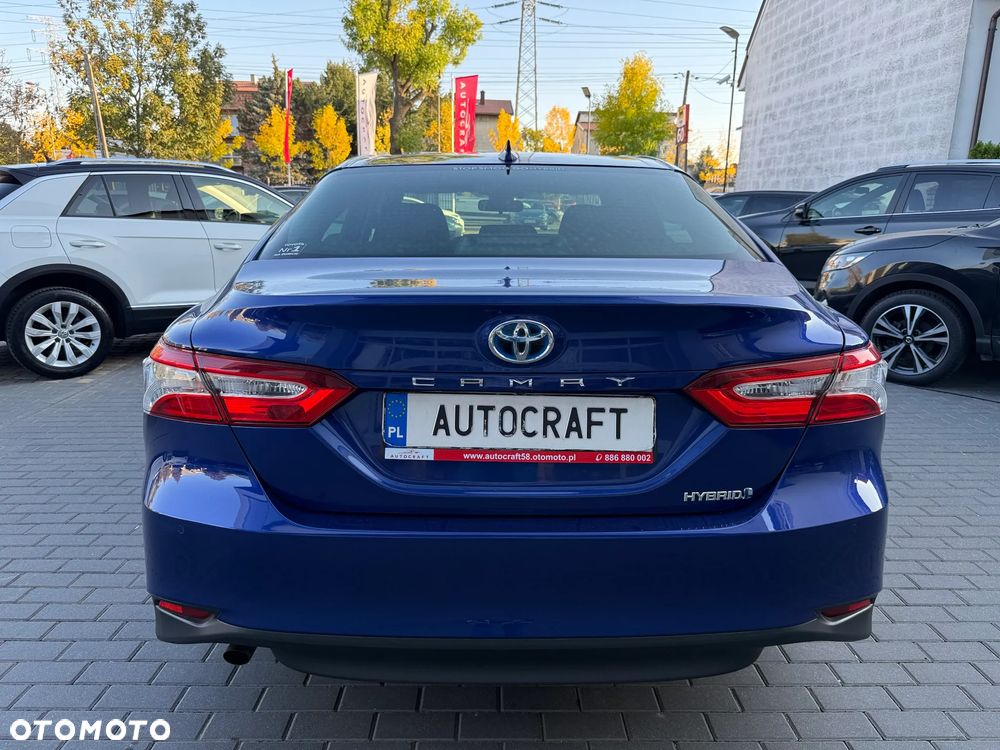 Toyota Camry 2.5 Hybrid Comfort CVT - 25