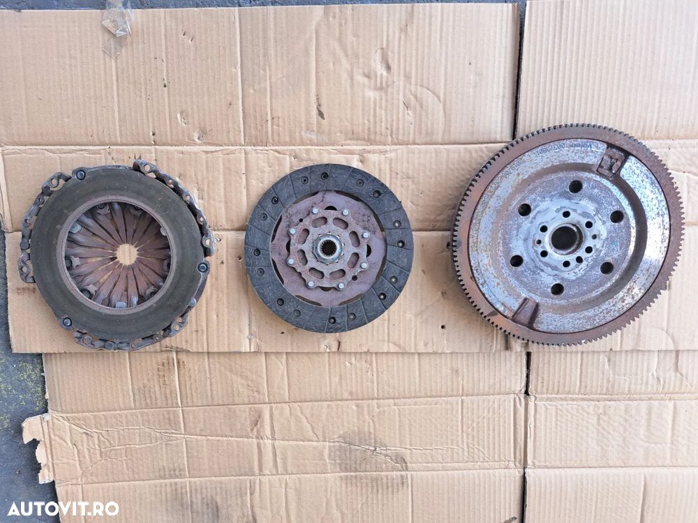 Kit set ambreiaj format din placa presiune disc si volanta cu masa dubla Opel Crossland X 1.2i 2019-2023 - 2