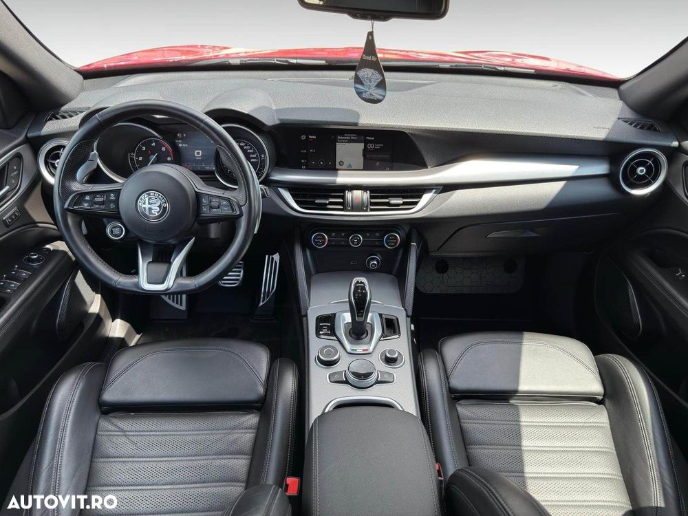 Alfa Romeo Stelvio - 4