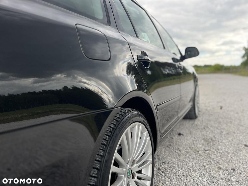 Skoda Octavia 1.6 TDI DPF Ambiente - 16