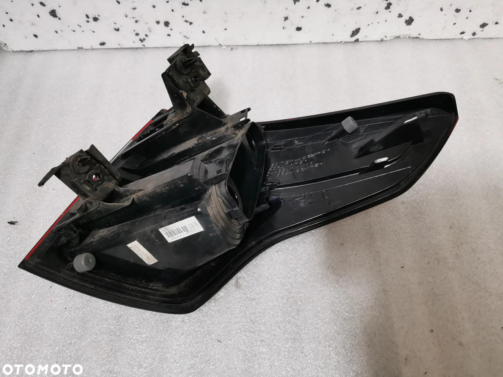 Citroen C4 Picasso lift Lampa lewy tył tylna lewa - 6