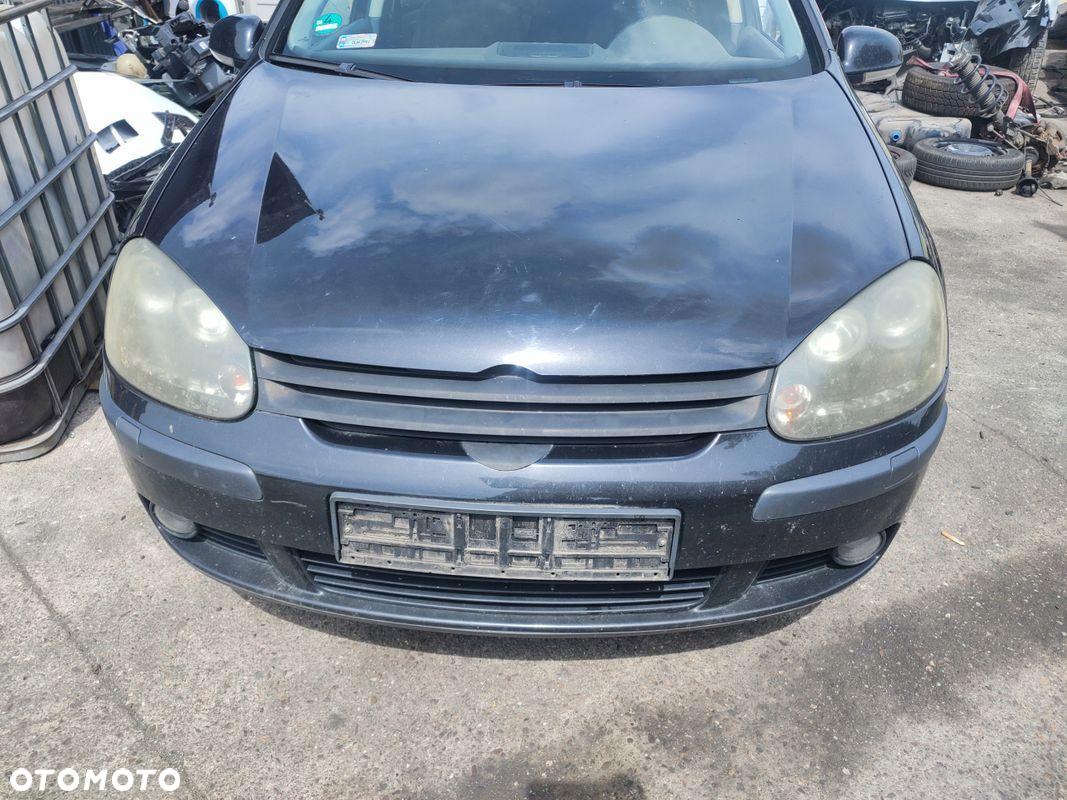 GOLF V HB ZDERZAK TYŁ LC9Z - 4