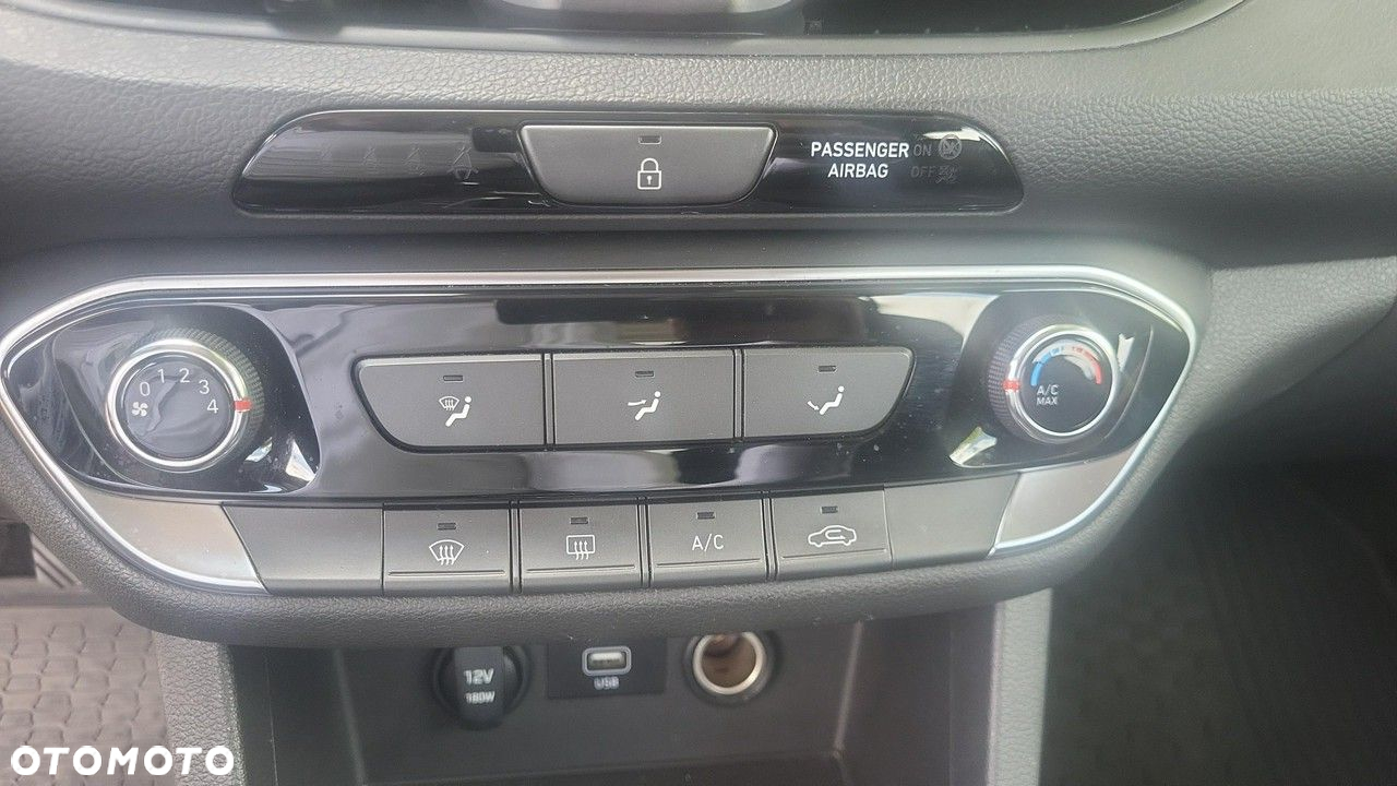 Hyundai i30 - 22