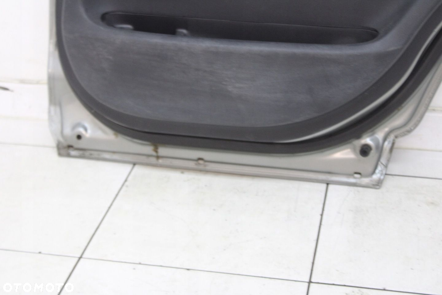 DRZWI PRAWE TYLNE PRAWY TYŁ HONDA CR-V II 2001R- NH691M - KOD LAKIERU - 11