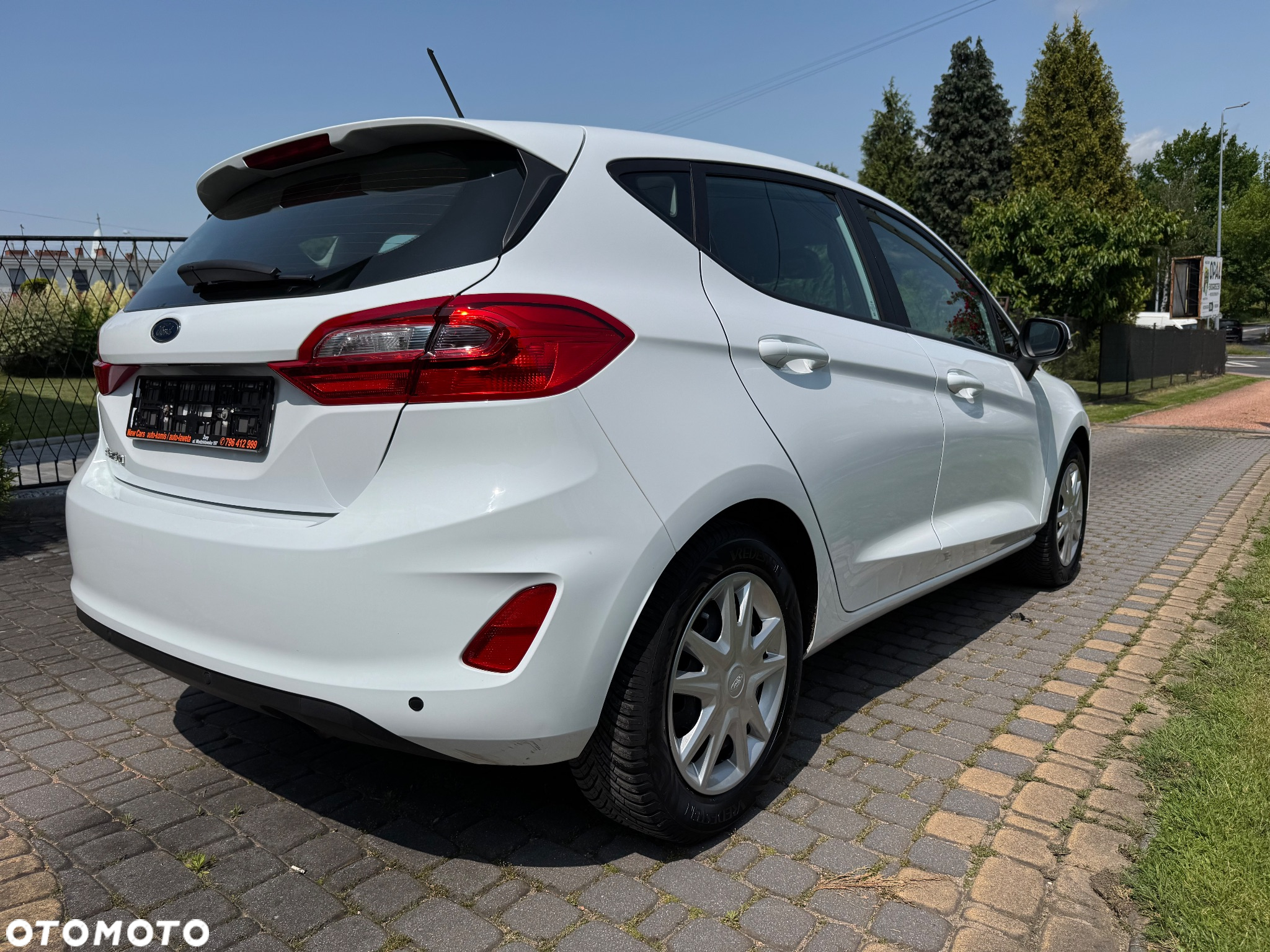 Ford Fiesta 1.1 S&S COOL&CONNECT - 32
