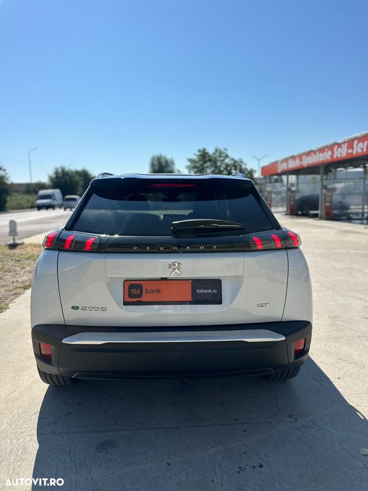 Peugeot 2008 e-2008 GT - 9
