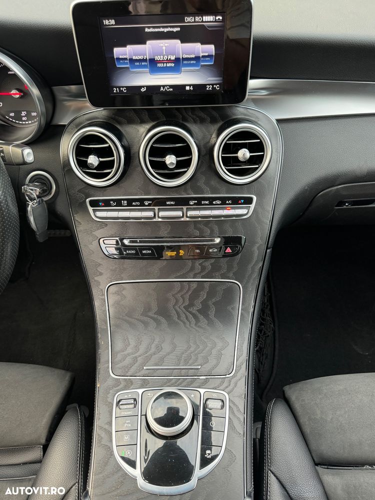 Mercedes-Benz GLC 220 d 4MATIC 9G-TRONIC AMG Line Plus - 27