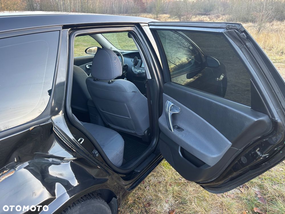 Nissan Primera Traveller 1.8 visia-plus - 15