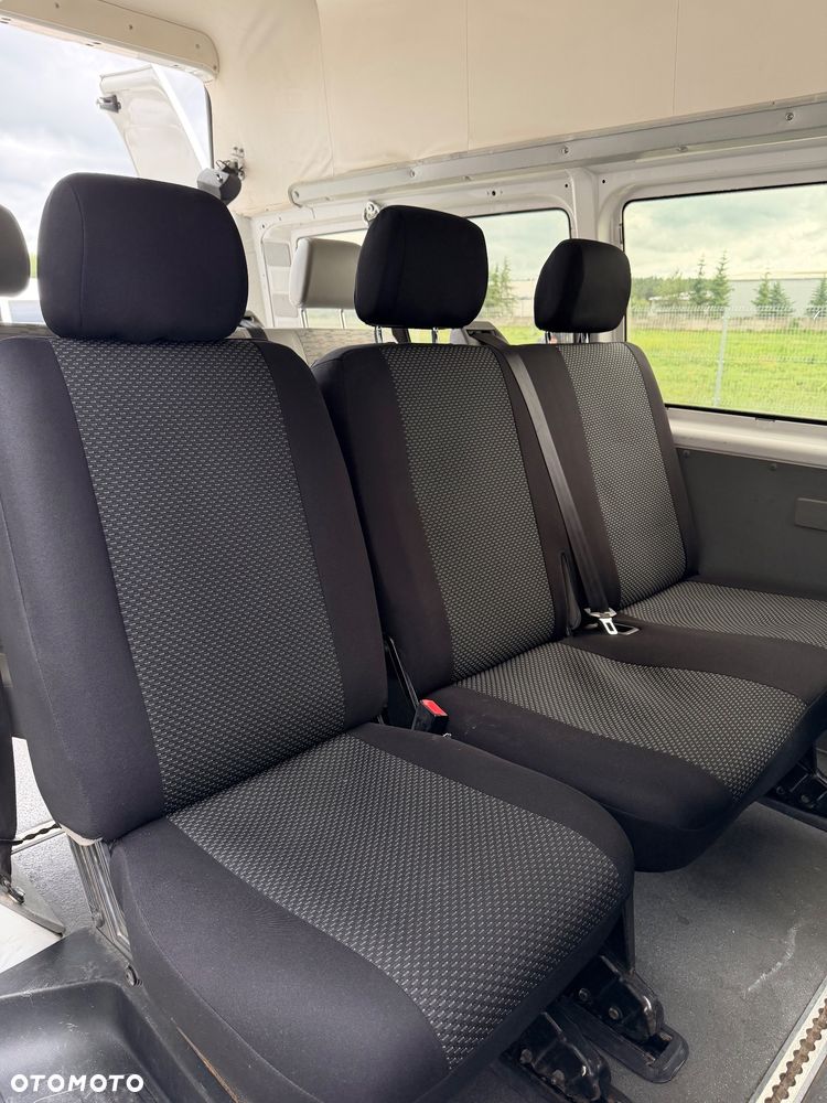Volkswagen Transporter L2H2 - 16