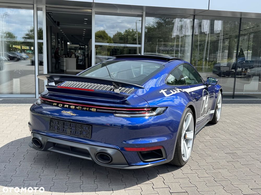 Porsche 911 Turbo 50 Years - 17