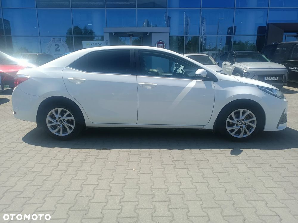Toyota Corolla 1.6 Prestige - 7