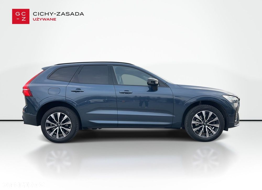 Volvo XC 60 B5 D AWD Ultimate Dark - 7