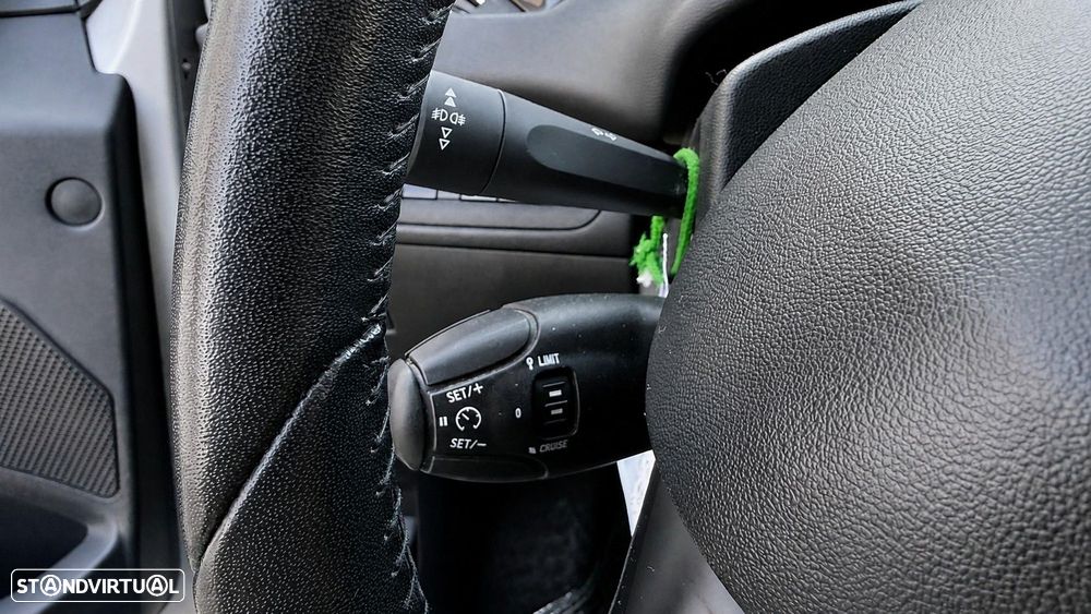 Peugeot 208 1.2 PureTech Active - 23