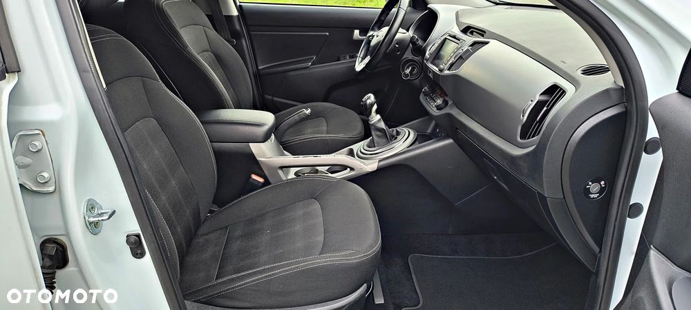 Kia Sportage 1.7 CRDI Business Line L 2WD - 25