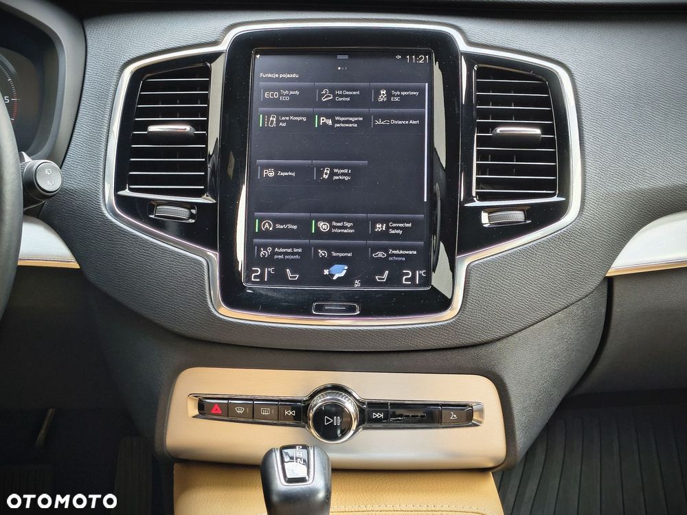 Volvo XC 90 - 18