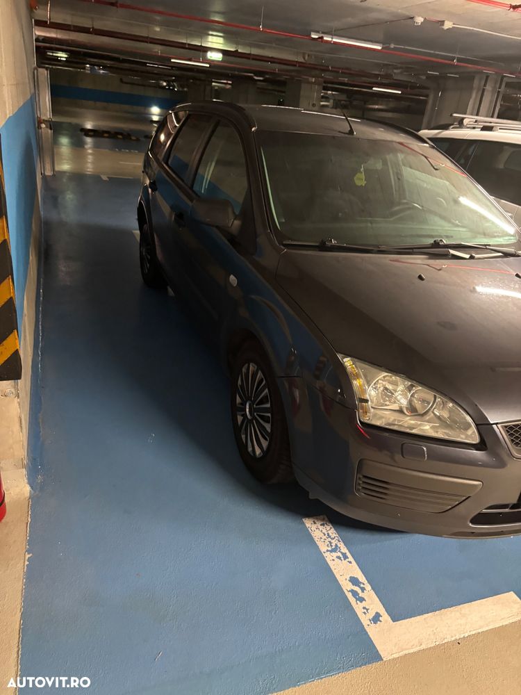 Ford Focus 1.6i 16V - 1