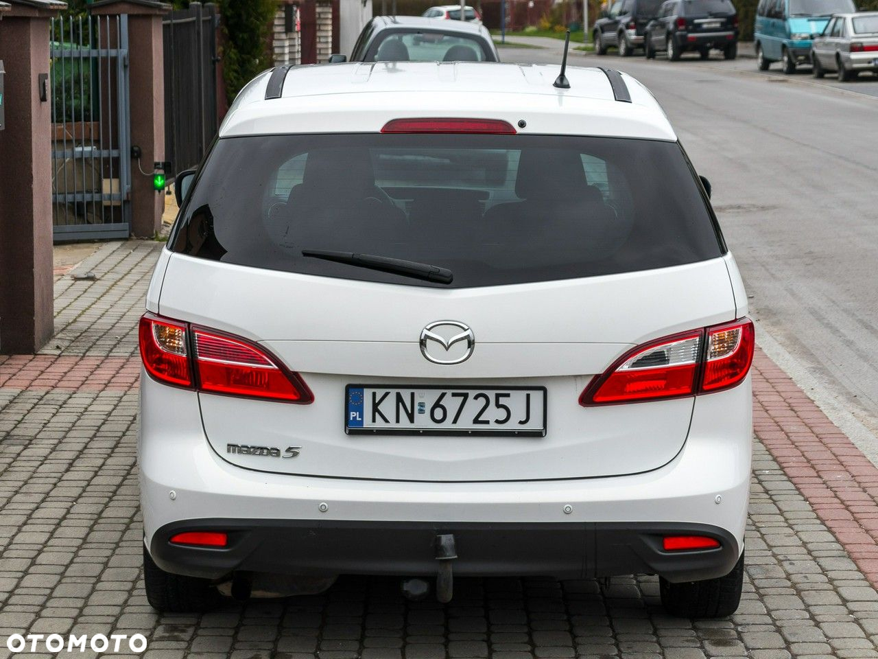 Mazda 5 - 10