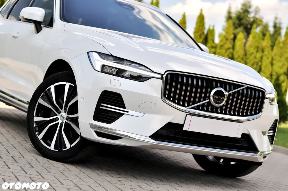 Volvo XC 60 T6 AWD Plug-In Hybrid Inscription - 4