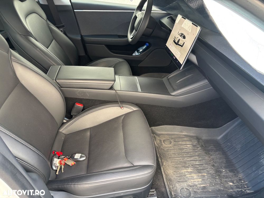 TESLA Model 3 2023 — imagine 13
