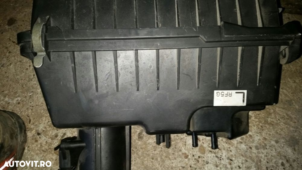 Carcasa filtru aer mazda mpv,motor 2.0D,an2002 - 2