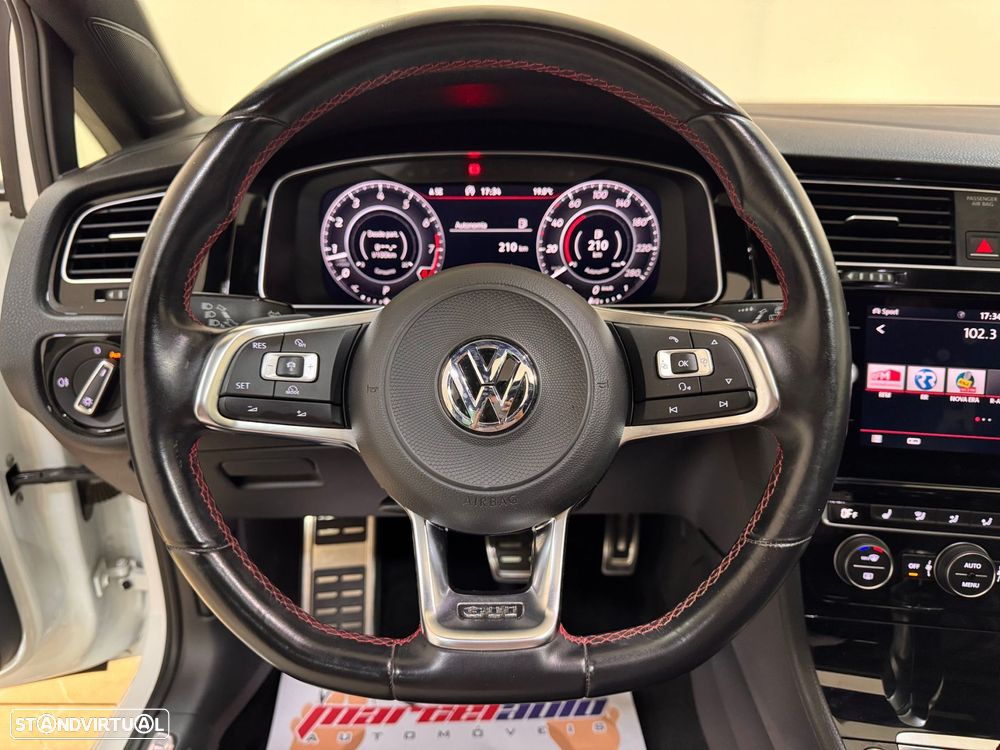 VW Golf 2.0 TSi GTi DSG Performance - 20