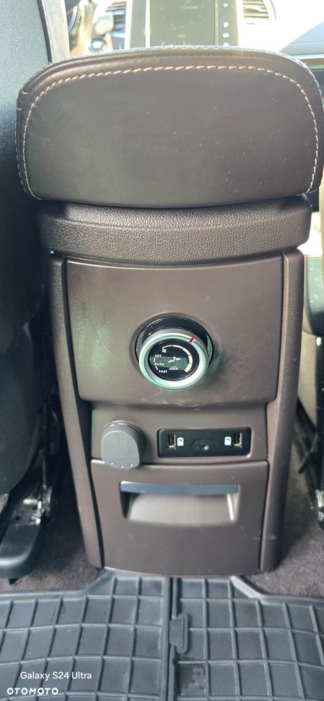 Renault Espace 1.6 dCi Energy Initiale Paris EDC - 15