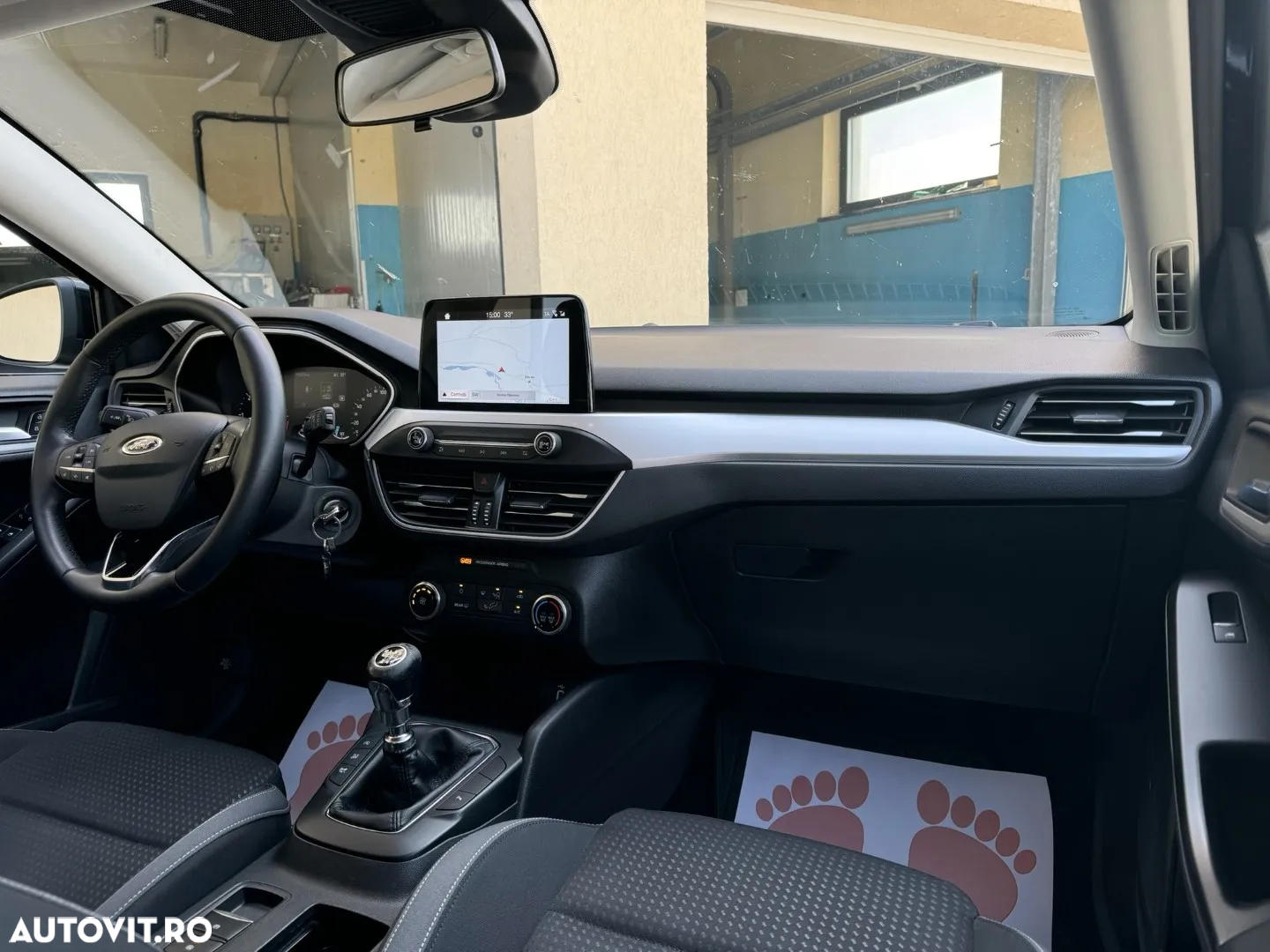 Ford Focus - 8