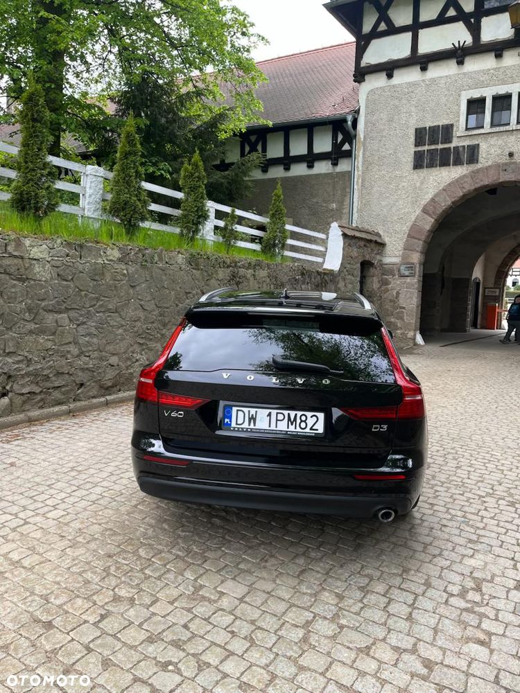 Volvo V60 D3 Momentum Pro - 3