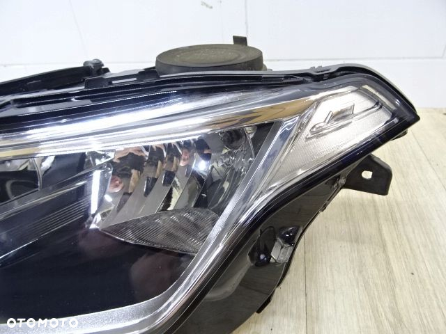 Volvo XC90 II Lampa Przód Przednia Lewa Zwykła - 9