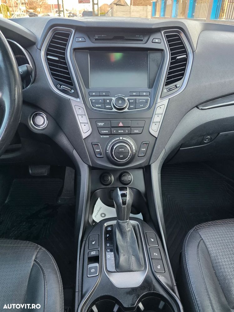 Hyundai Santa Fe 2.2 CRDi 4WD 7 seats Luxury+ - 12