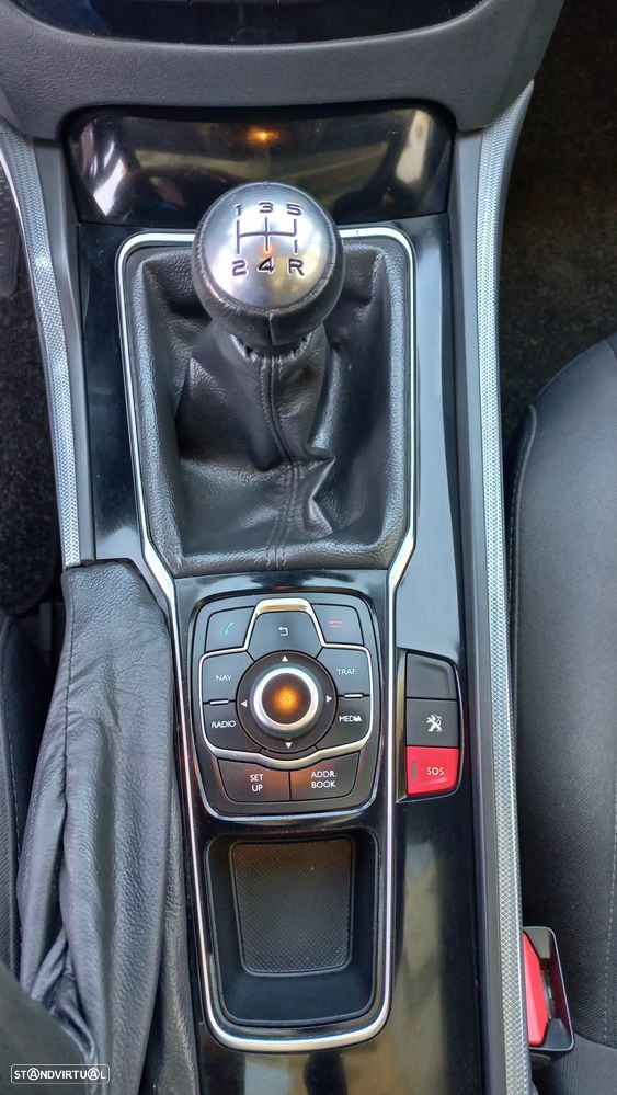 Peugeot 508 SW HDi FAP 115 Access - 11