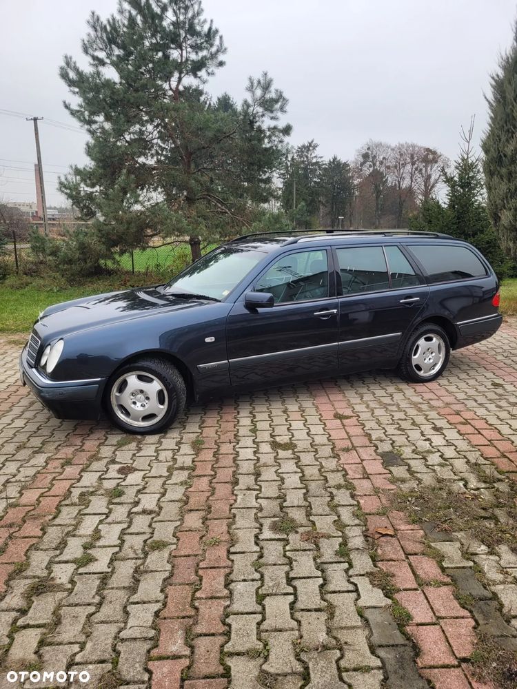 Mercedes-Benz Klasa E 430 T Elegance - 4