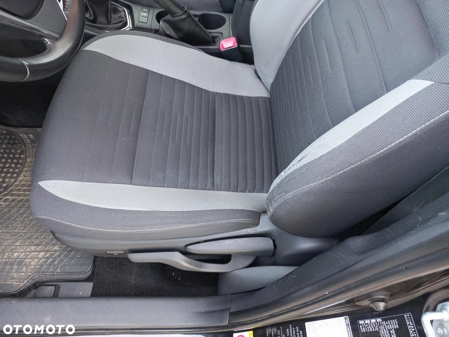 Toyota Auris 1.6 D-4D Comfort - 9
