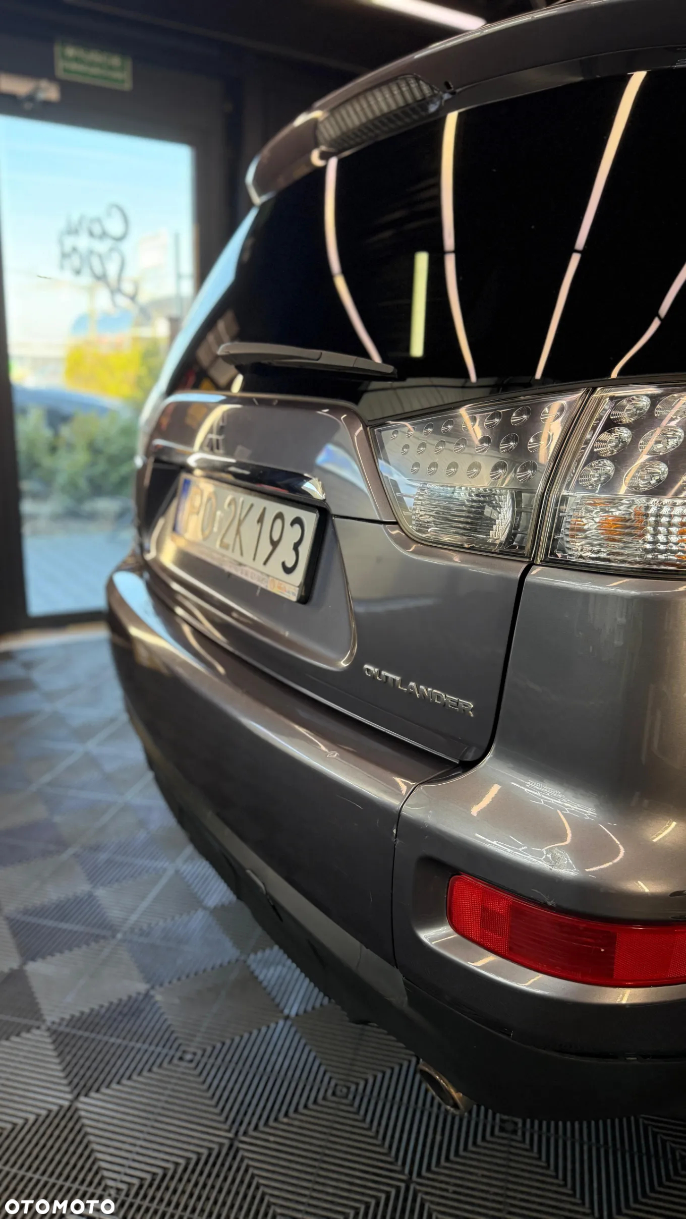 Mitsubishi Outlander 2.0 Intense + NAVI 2WD EU5 - 11