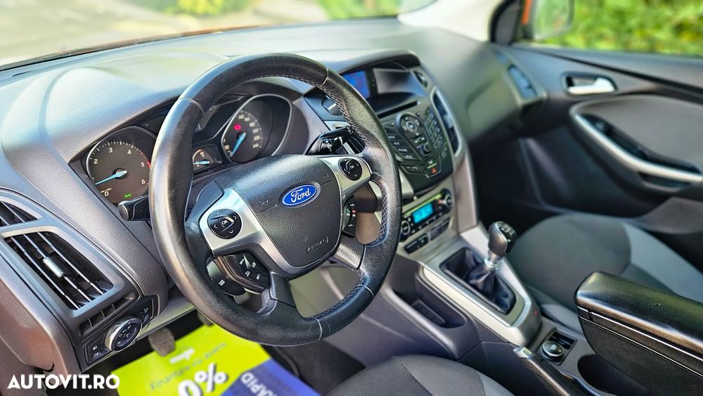 Ford Focus - 11