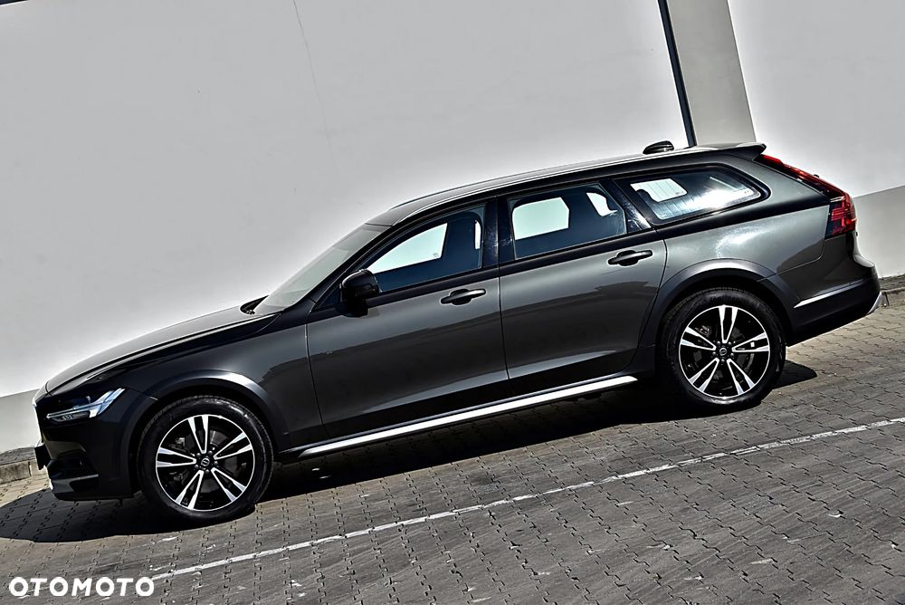 Volvo V90 Cross Country D4 AWD Pro - 5